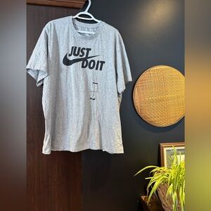 Nike Light Gray 'Just Do It' Men's Tee